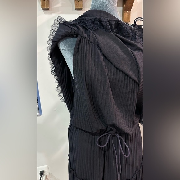 See by Chloe Tiered Plisse Self-Tie Shift Dress Navy Small - Picture 9 of 15